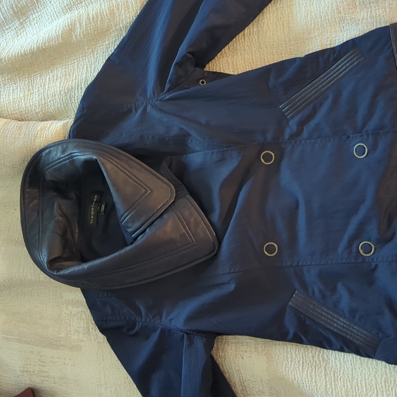 Women's coat - Picture 6 of 9